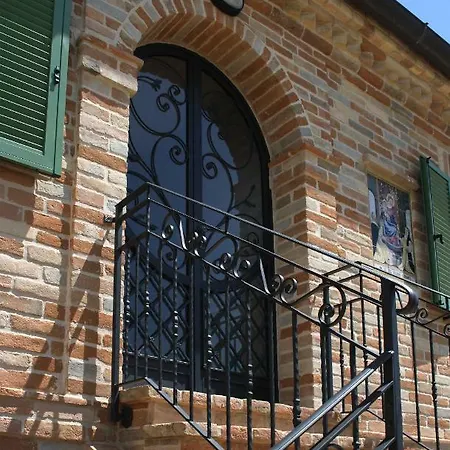 ファームステイ La Corte フェルモ